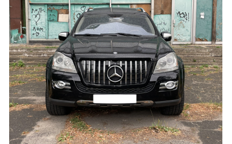 Решетка радиатора Mercedes GL-class X164