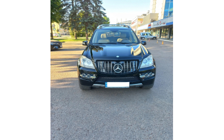 Решетка радиатора Mercedes GL-class X164