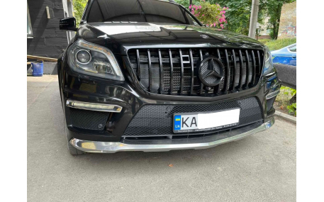 Решетка радиатора Mercedes GL-class X166 2012-2015
