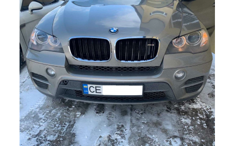 Решетка радиатора BMW X5 (E70)