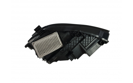 Фары передние Mercedes GLA-class X156