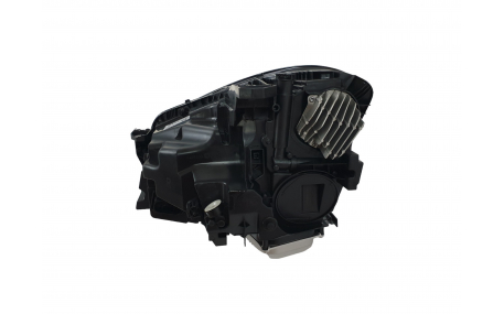 Фары передние Mercedes GLA-class X156