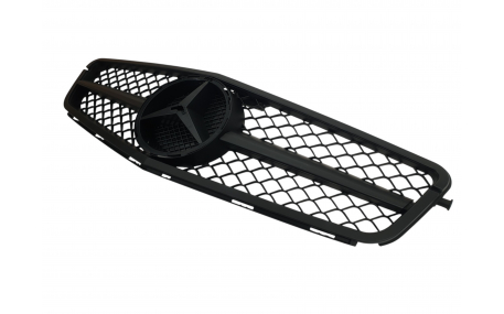 Решетка радиатора Mercedes C-class W204