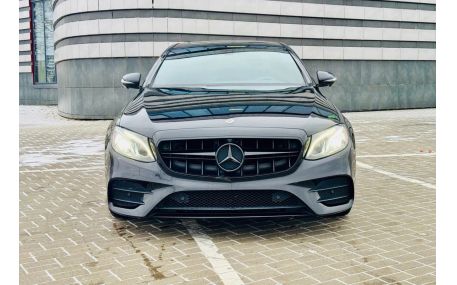 Решетка радиатора Mercedes E-class W213 2016-2020