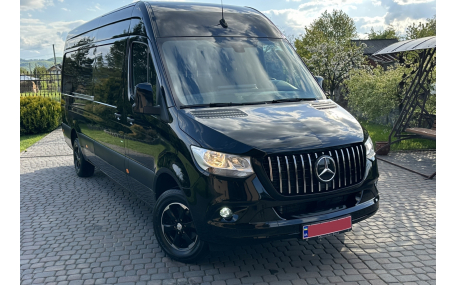 Решетка радиатора Mercedes Sprinter W907