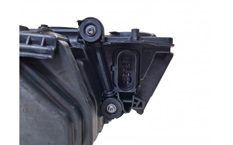 Фары передние Audi Q7 2010-2015