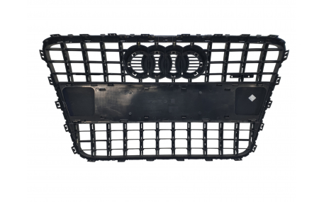 Решетка радиатора Audi Q7