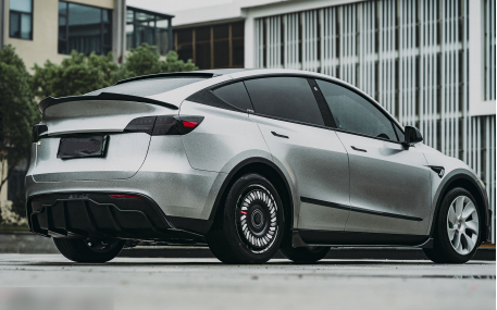 Накладки на бампера Tesla Model Y