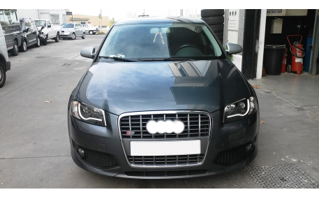 Решетка радиатора Audi A3 8P 2008-2012