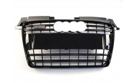 Решетка радиатора Audi TT