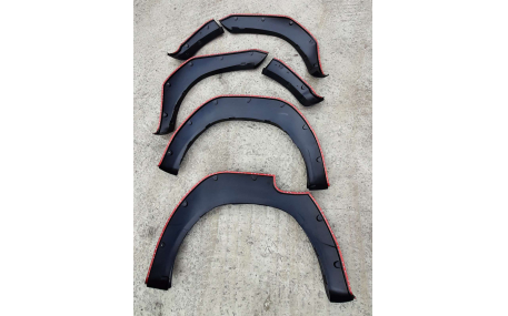 Арки Toyota Hilux