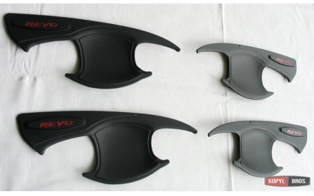 Накладки на кузов Toyota Hilux