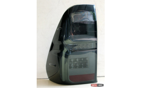 Фонари задние Toyota Hilux