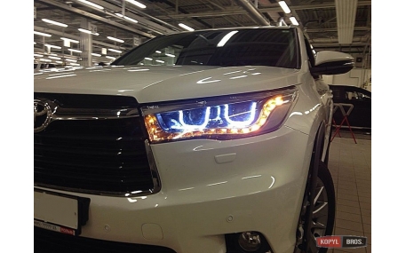 Фары передние Toyota Highlander 2014-2017