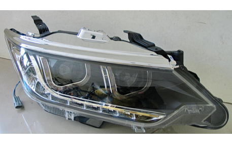 Фары передние Toyota Camry V55