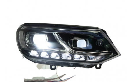 Фары передние Volkswagen Touareg