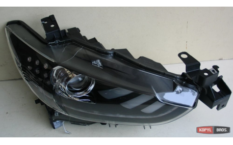 Фары передние Mazda 6