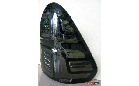 Фонари задние Toyota Hilux