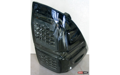 Фонари задние Toyota Hilux