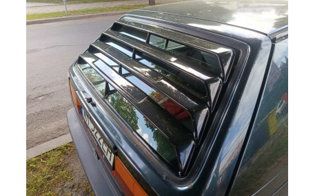 Накладка на заднее стекло Volkswagen Golf 2