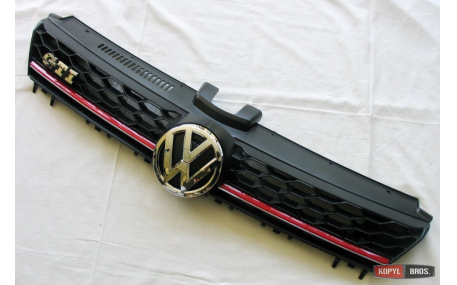 Решетка радиатора Volkswagen Golf 7 2012-2017