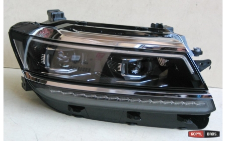 Фары передние Volkswagen Tiguan