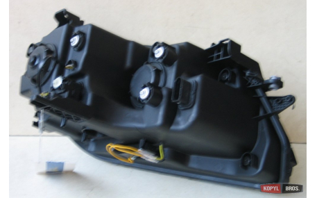 Фары передние Volkswagen Tiguan