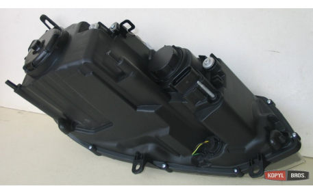 Фары передние Volkswagen Touareg