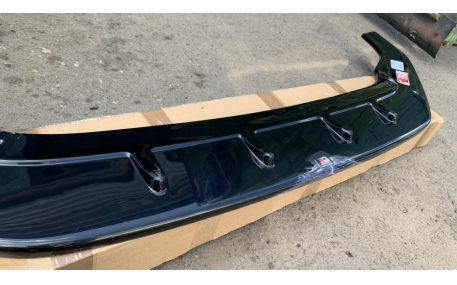 Накладка передняя Volkswagen Golf 7.5