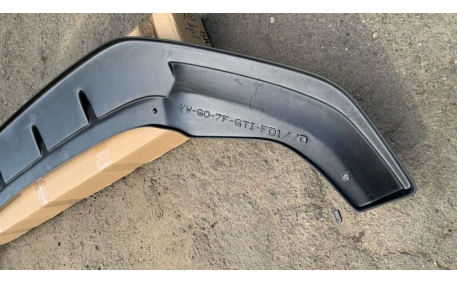 Накладка передняя Volkswagen Golf 7.5