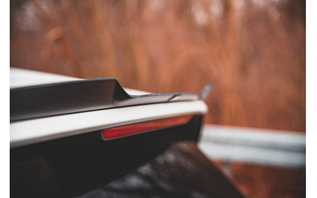 Спойлер Volkswagen Golf 8