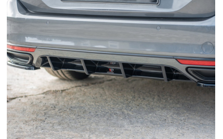 Накладка задняя Volkswagen Passat B8