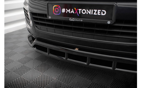 Накладка передняя Volkswagen Touareg