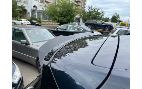 Спойлер Volkswagen Touareg 2019-2023