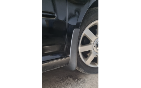 Брызговики передние Volkswagen Golf 5
