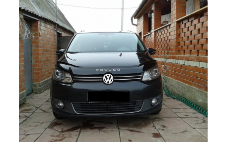 Дефлектор капота Volkswagen Touran