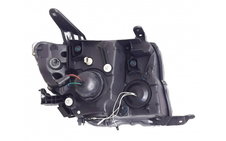 Фары передние Mitsubishi Pajero Wagon 4