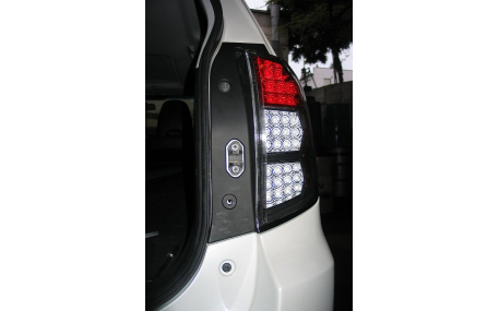 Фонари задние Subaru Forester SH