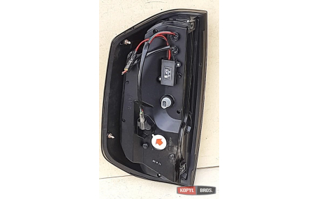 Фонари задние Toyota Tundra 2014-2021