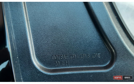 Фонари задние Ford Mustang