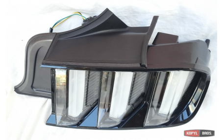 Фонари задние Ford Mustang