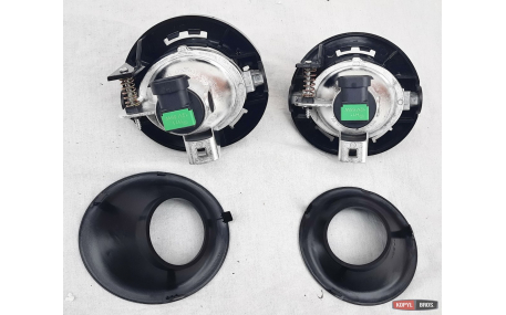 Противотуманки Dodge Challenger