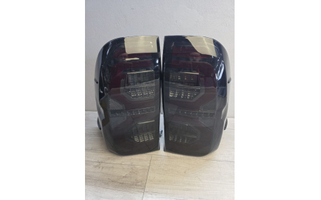 Фонари задние Toyota Hilux 2015-2020