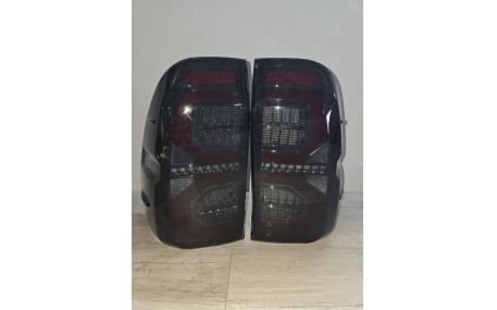 Фонари задние Toyota Hilux 2015-2020