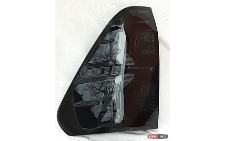 Фонари задние Toyota Hilux