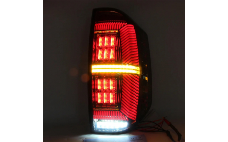 Фонари задние Toyota Tundra 2014-2021