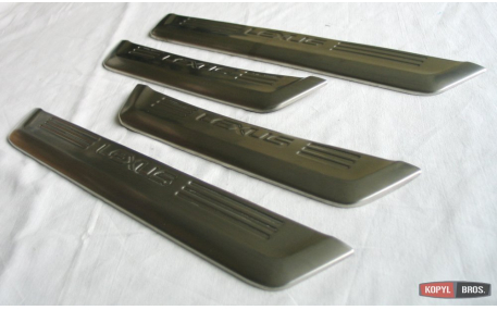 Накладки на пороги Lexus RX