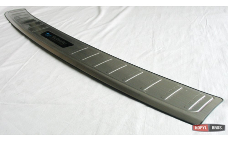 Накладка на задний бампер Subaru XV