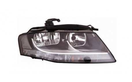 Фара передняя Audi A4 B8 2008-2012