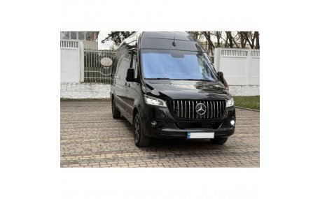 Решетка радиатора Mercedes Sprinter W907